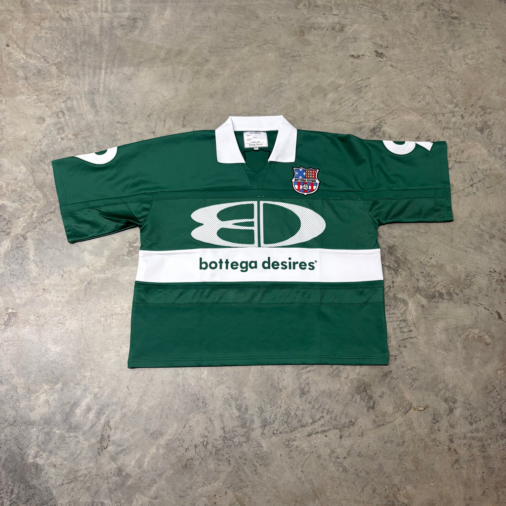 B. DESIRES “FUTBOL” GREEN